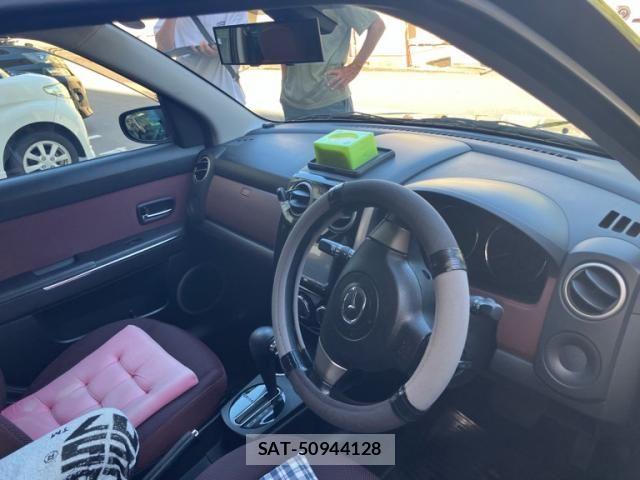 Mazda VERISA 2007-12 8355836-9