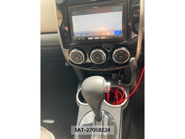 Mazda VERISA 2013-01 8369550-18