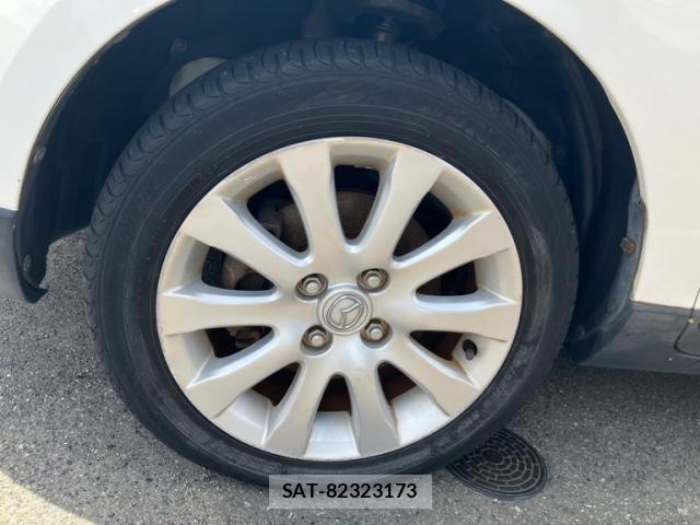 Mazda VERISA 2009-07 8415639-11