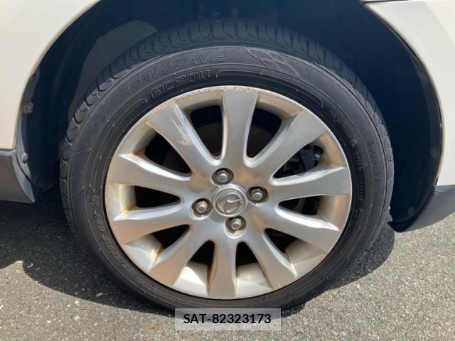 Mazda VERISA 2009-07 8415639-8