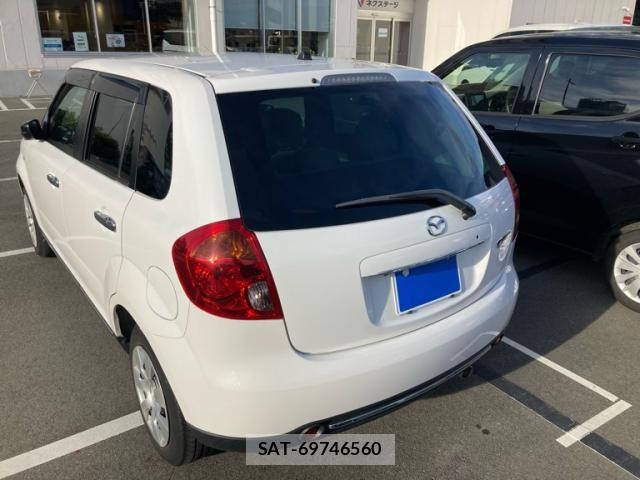 Mazda VERISA 2012-09 8415637-3