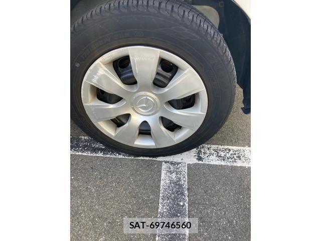 Mazda VERISA 2012-09 8415637-5