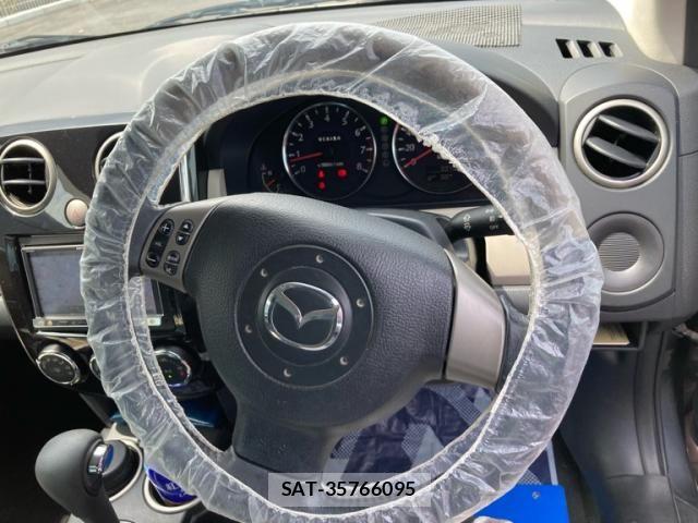 Mazda VERISA 2013-09 8563926-17