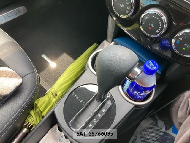 Mazda VERISA 2013-09 8563926-21