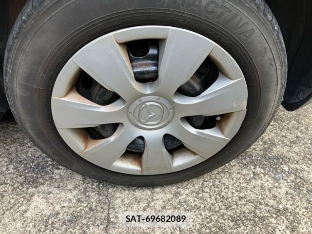 Mazda VERISA 2012-02 8563927-4
