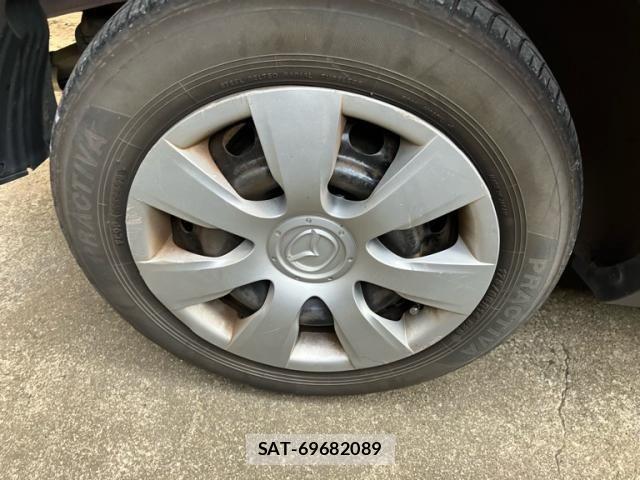 Mazda VERISA 2012-02 8563927-5