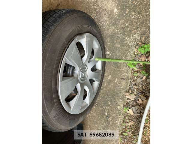 Mazda VERISA 2012-02 8563927-8