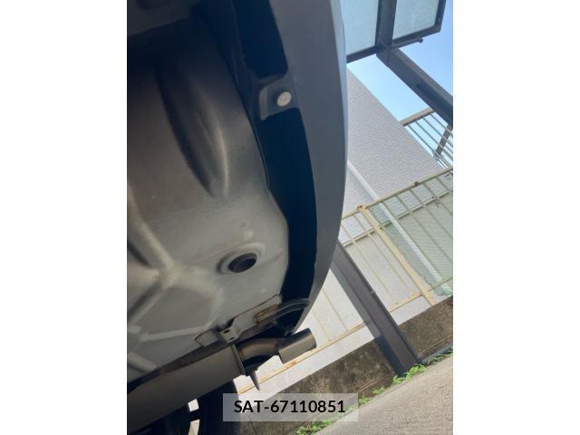 Mazda VERISA 2011-10 8563934-10