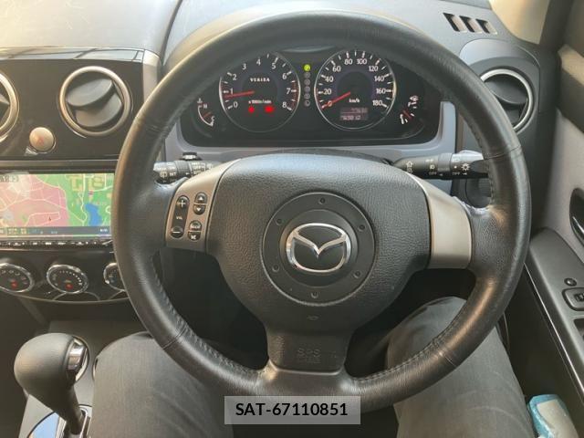 Mazda VERISA 2011-10 8563934-14