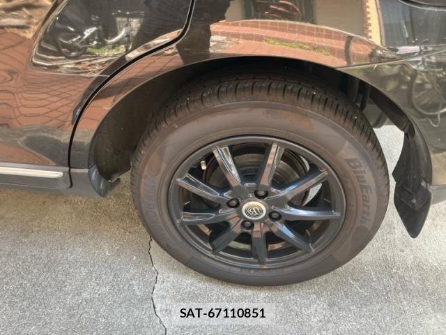 Mazda VERISA 2011-10 8563934-8