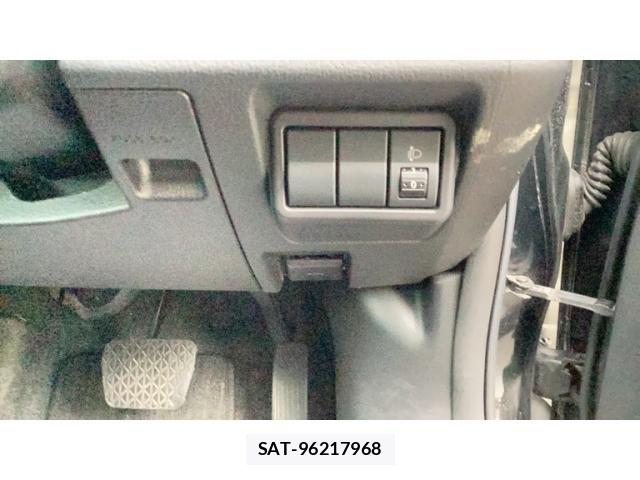 Mazda VERISA 2014-01 8782478-11