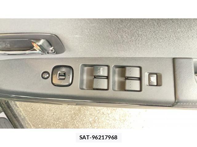 Mazda VERISA 2014-01 8782478-12