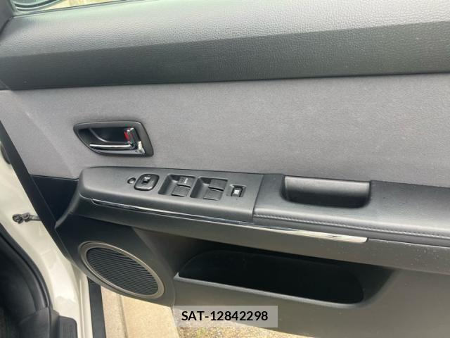 Mazda VERISA 2014-06 8782479-11