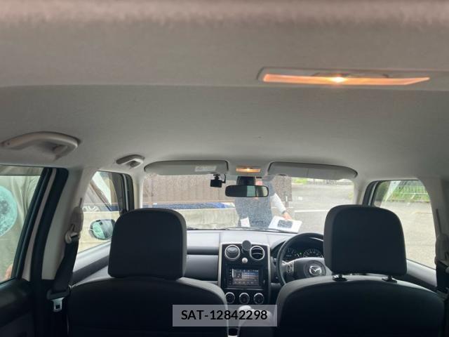 Mazda VERISA 2014-06 8782479-17