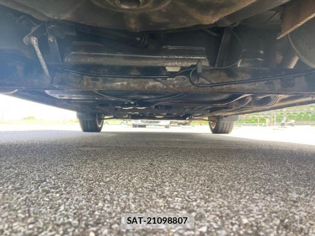 Mazda VERISA 2011-10 8832257-11