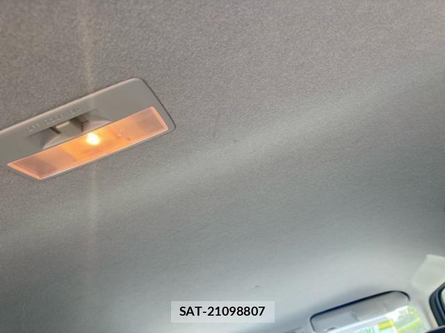 Mazda VERISA 2011-10 8832257-16