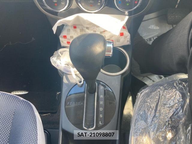 Mazda VERISA 2011-10 8832257-21