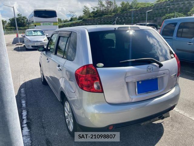 Mazda VERISA 2011-10 8832257-3