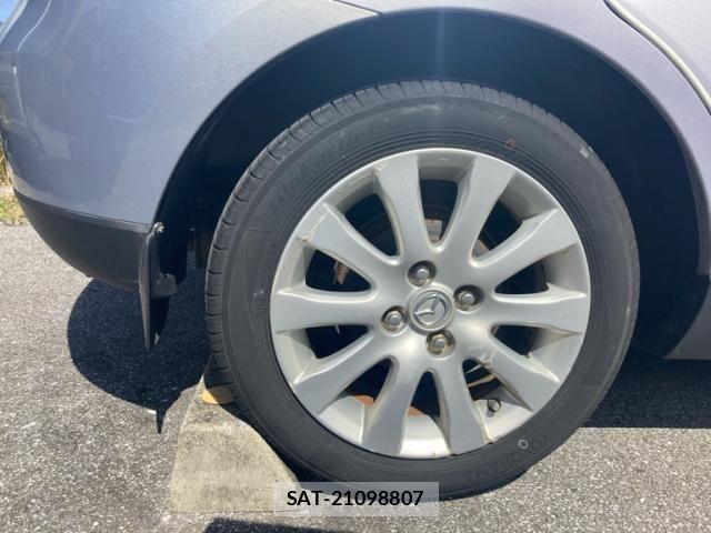 Mazda VERISA 2011-10 8832257-6