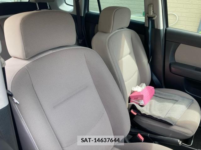 Mazda VERISA 2005-01 8832256-18