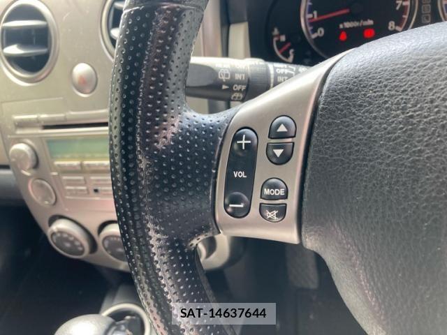 Mazda VERISA 2005-01 8832256-20