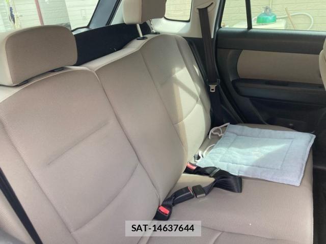 Mazda VERISA 2005-01 8832256-21