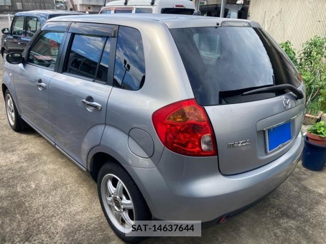 Mazda VERISA 2005-01 8832256-4