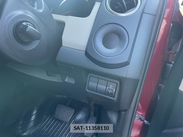 Mazda VERISA 2014-07 8850965-10