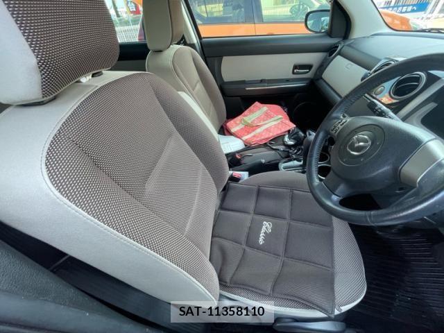Mazda VERISA 2014-07 8850965-12