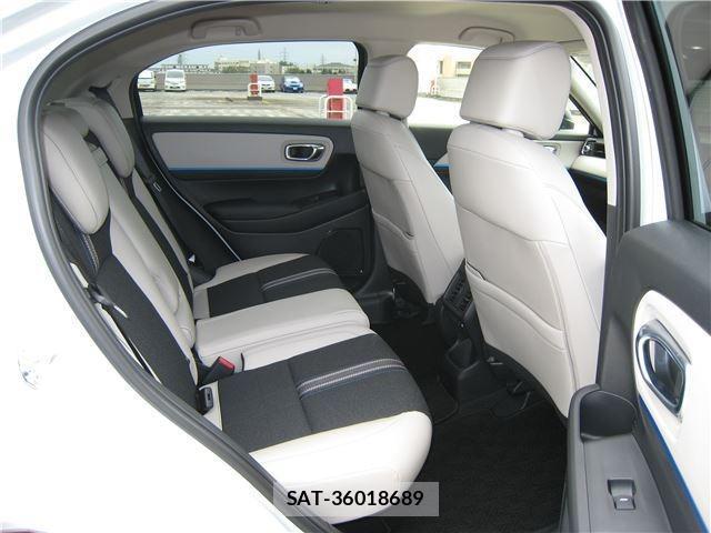Honda VEZEL 2025 3038839-6