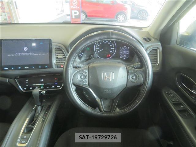 Honda VEZEL 2017-05 5881717-4