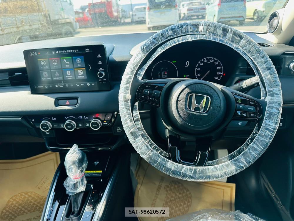 Honda VEZEL 2026-04 6737238-13