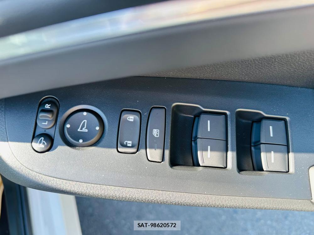 Honda VEZEL 2026-04 6737238-20