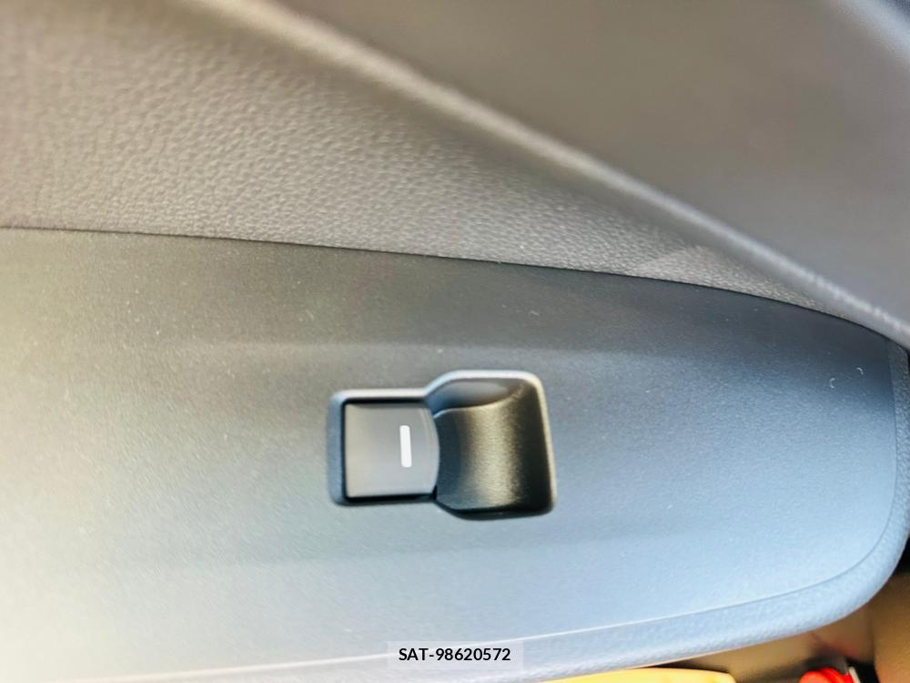 Honda VEZEL 2026-04 6737238-22