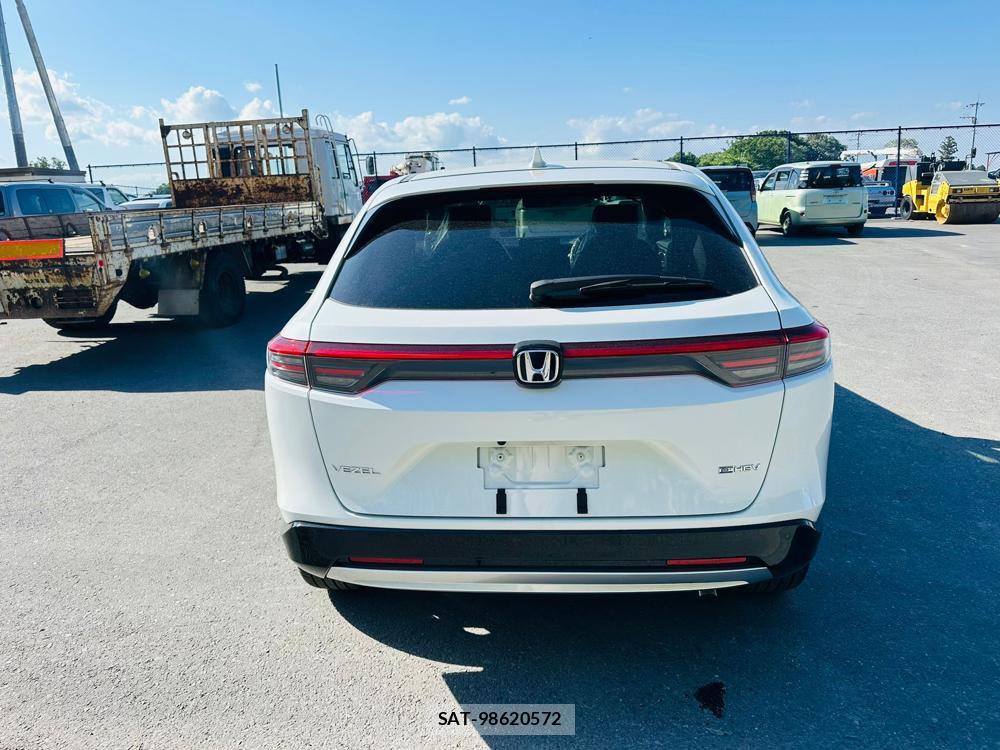 Honda VEZEL 2026-04 6737238-3