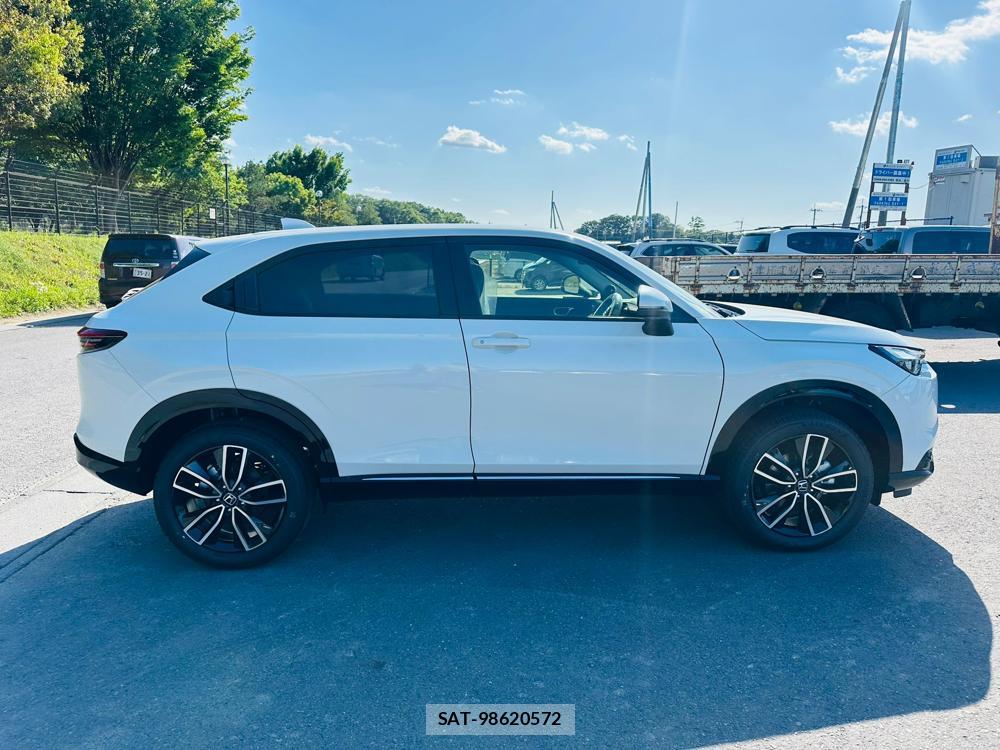 Honda VEZEL 2026-04 6737238-5