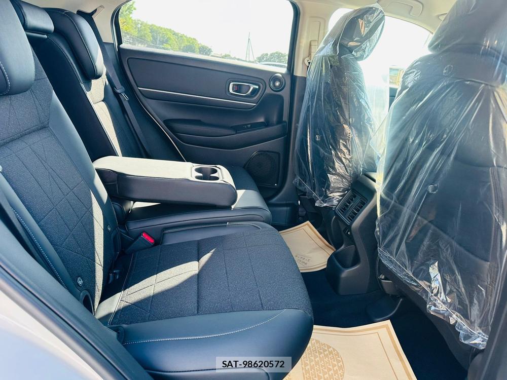 Honda VEZEL 2026-04 6737238-8