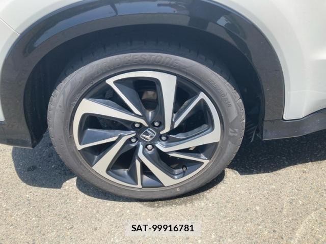 Honda VEZEL 2017-08 6914838-8