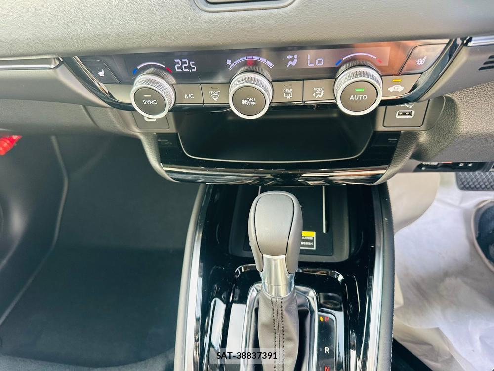 Honda VEZEL 2026 6820156-18
