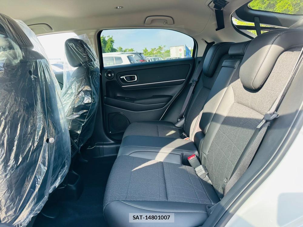 Honda VEZEL 2026 6820168-9