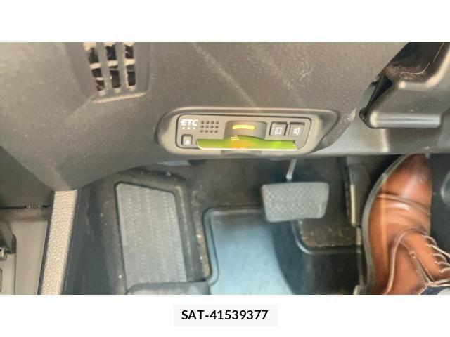 Honda VEZEL 2018-11 6998979-14
