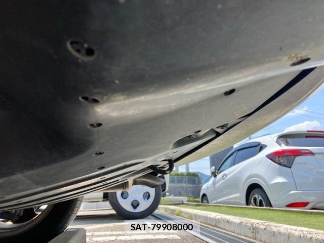 Honda VEZEL 2015-08 7021822-15