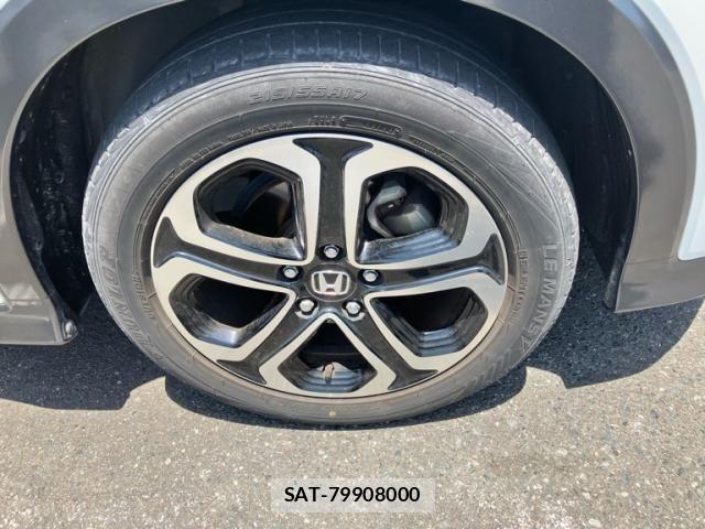 Honda VEZEL 2015-08 7021822-6