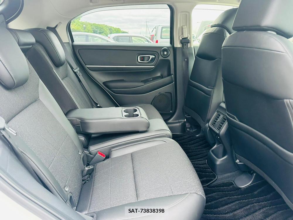 Honda VEZEL 2026 6904586-8