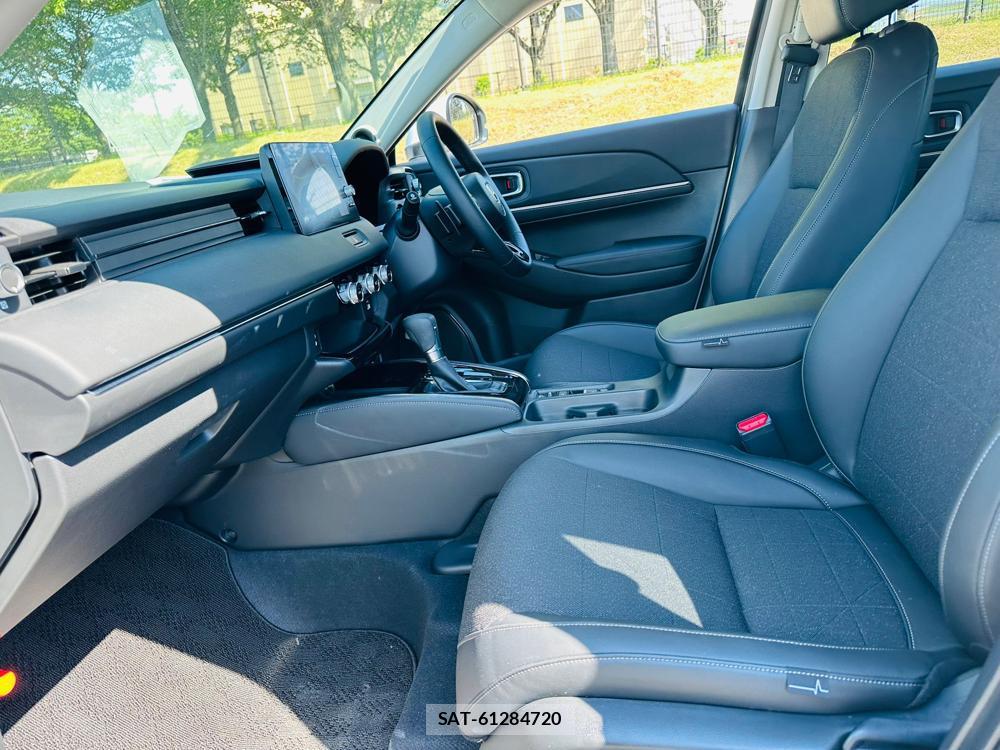 Honda VEZEL 2025 6820163-10