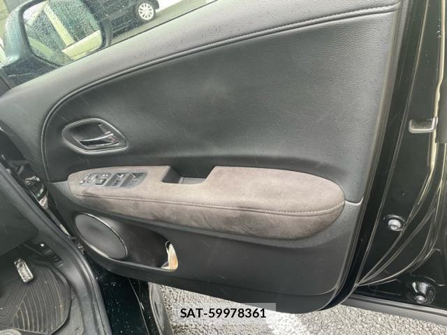 Honda VEZEL 2017-08 7252696-12
