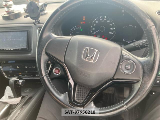 Honda VEZEL 2014-04 7252699-11