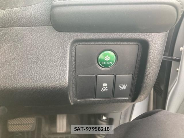 Honda VEZEL 2014-04 7252699-12