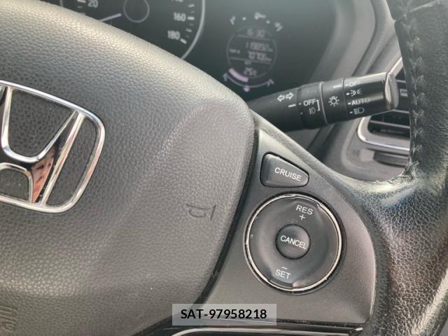 Honda VEZEL 2014-04 7252699-13