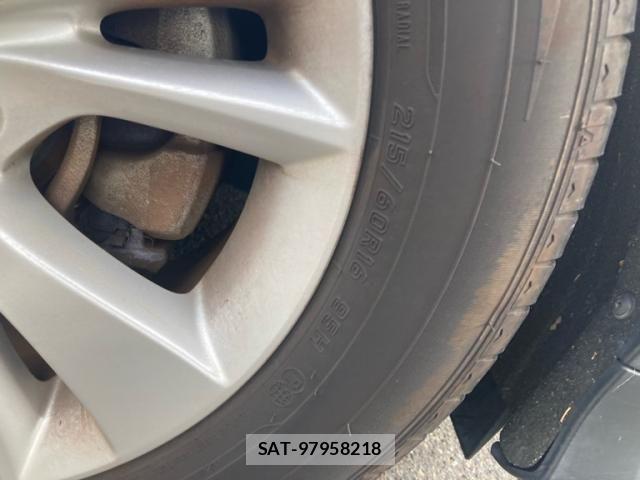 Honda VEZEL 2014-04 7252699-4